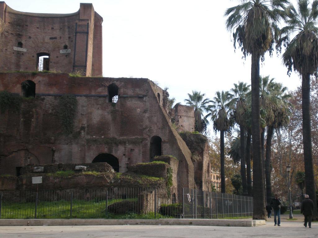 Le Sibille House